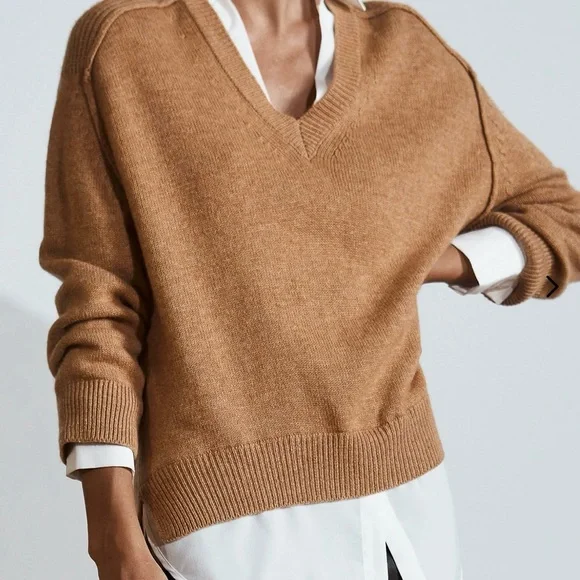 Brochu Walker- The looker Layered V-Neck - Picture 1 of 3